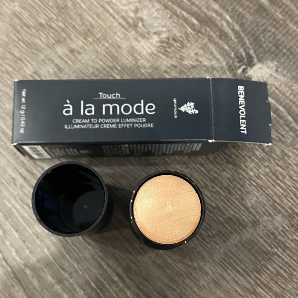 Touch Cream to powder Luminizer